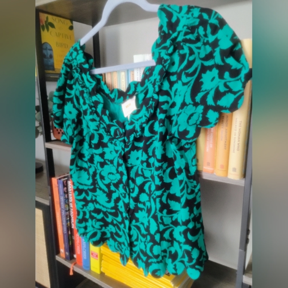 Emerald Scalloped Maeve Top